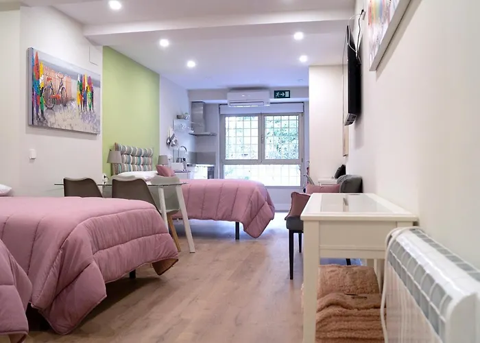 Moncloa Room Apartments
